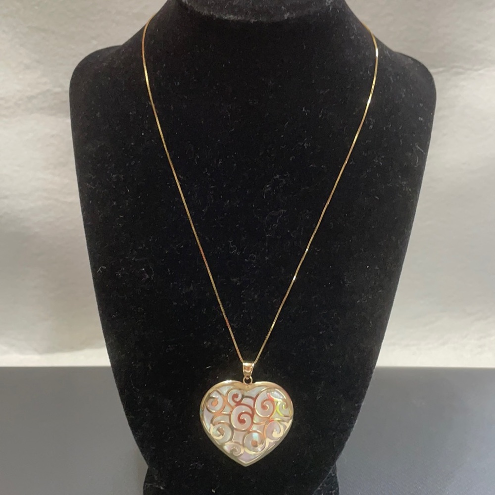 14k yellow gold and mother of pearl 18” necklace and heart pendant